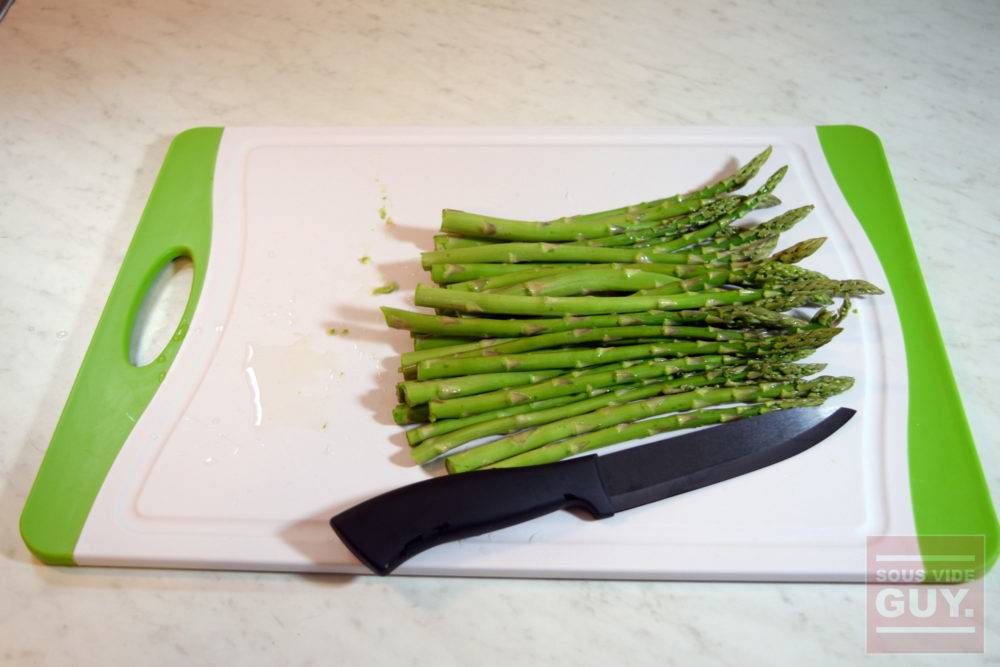 prepared asparagus sous vide